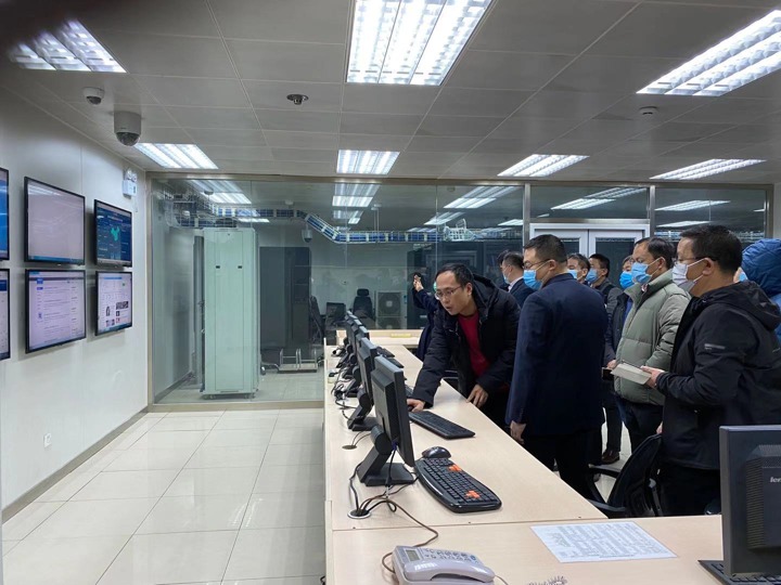 集团党委委员、副总经理张清带队到中国呼和浩特煤炭买卖中心调查互换