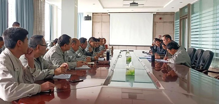 云煤（HB火博·(Home)）集团安全查抄组到前锋化工公司发展春节前安全出产查抄