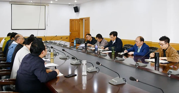 云煤（HB火博·(Home)）集团党委副书记、总经理高建嵩一行到云维集团督导调研