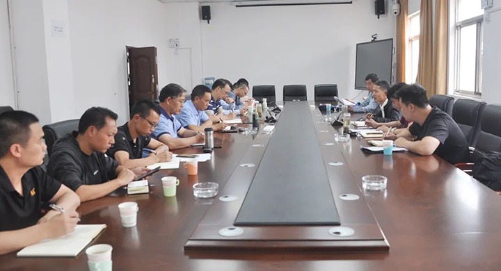 【简讯】曲灸愿茉淳值匙槌稍薄⒏本殖ち馕暗铰蕉嚎蠊镜餮幼⑼信煤炭公司篮球队荣获麟凤镇篮球活动会亚军