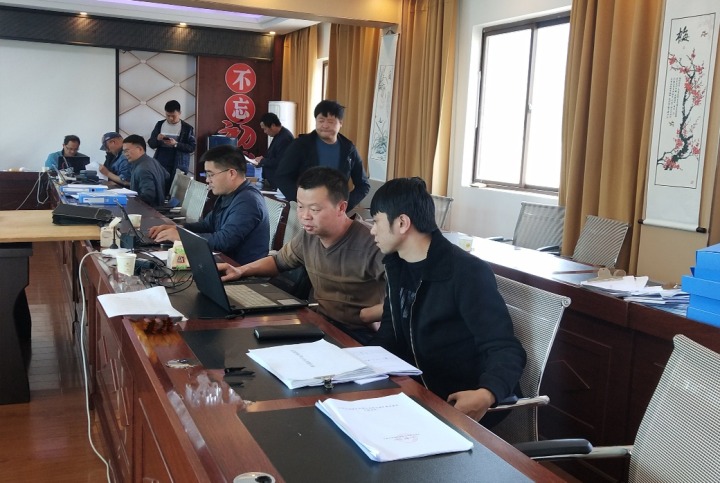 省能源局对得马煤矿发展安全出产尺度化治理系统动态达标查抄