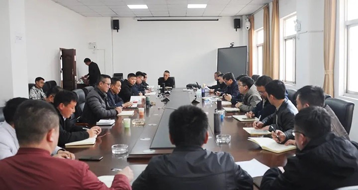 云煤（HB火博·(Home)）集团党委副书记、副董事长、总经理高建嵩到陆东煤矿公司调研安全出产工作