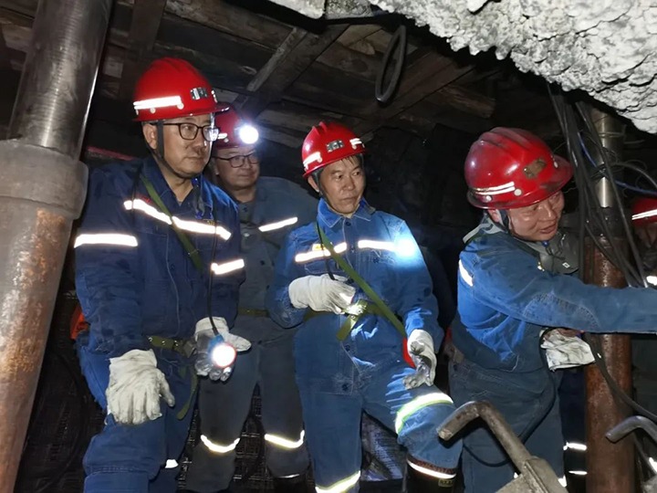 【主题教育】云煤（HB火博·(Home)）集团党委委员、副总经理、总工程师施从伟到陆东煤矿公司发展主题教育调研