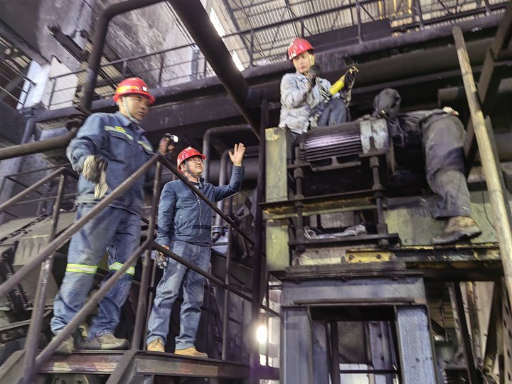 恩洪煤业公司全力打好年终检建战